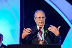 Heinz Stoewer Acceptance speech Courtesy of IEEE Image courtesy of IEEE