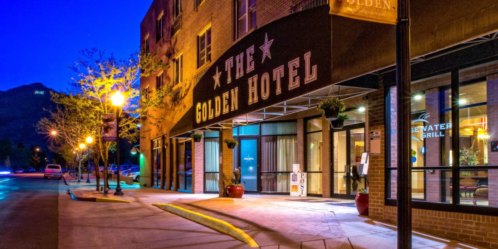 golden_hotel